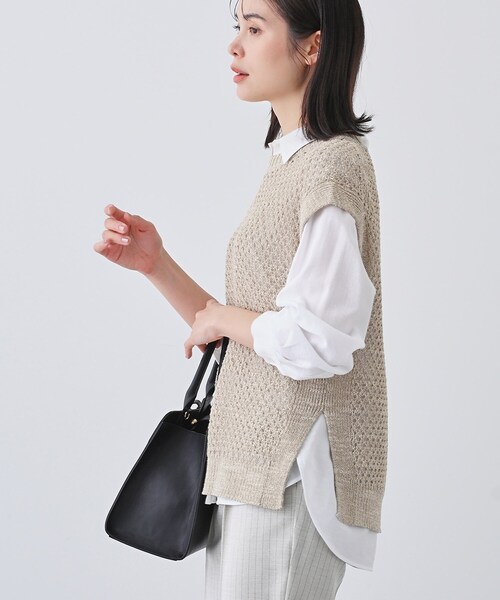 INDIVI（インディヴィ）の「【ファンシー素材】透かし柄ニットベスト（ベスト・レディース・チャコール/オレンジ系4/ベージュ系3・13/15 /38/05）」の9枚目の写真