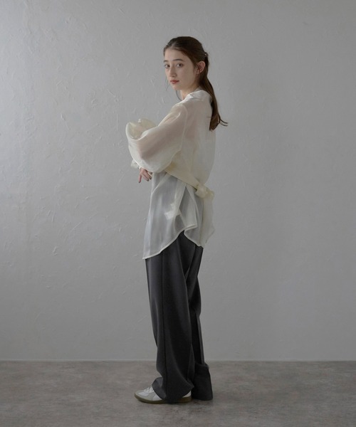 MINERTE(ミネルテ)の「【MINERTE】cross design blouse / 変形ブラウス(シャツ/ブラウス・レディース・ネイビー/アイボリー/ライトベージュ・FREE)」の10枚目の写真