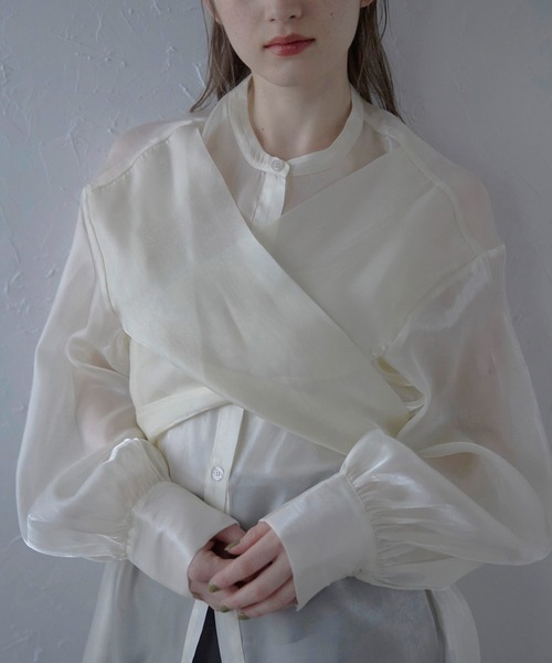 MINERTE(ミネルテ)の「【MINERTE】cross design blouse / 変形ブラウス(シャツ/ブラウス・レディース・ネイビー/アイボリー/ライトベージュ・FREE)」の14枚目の写真