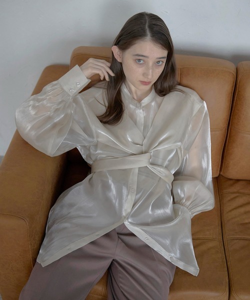 MINERTE(ミネルテ)の「【MINERTE】cross design blouse / 変形ブラウス(シャツ/ブラウス・レディース・ネイビー/アイボリー/ライトベージュ・FREE)」の17枚目の写真