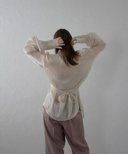 MINERTE(ミネルテ)の「【MINERTE】cross design blouse / 変形ブラウス(シャツ/ブラウス・レディース・ネイビー/アイボリー/ライトベージュ・FREE)」の20枚目の写真