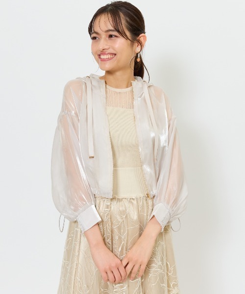 AND COUTURE（アンドクチュール）の「シャイニーシアーマンパ（ブルゾン・レディース・オフホワイト/ベージュ/ブラック/ライトグレー/ピンク・FREE）」の5枚目の写真