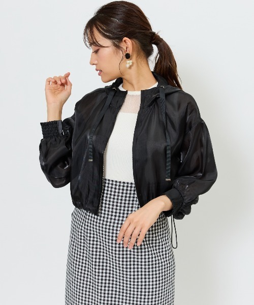 シャイニーシアーマンパ（マウンテンパーカー）｜AND COUTURE