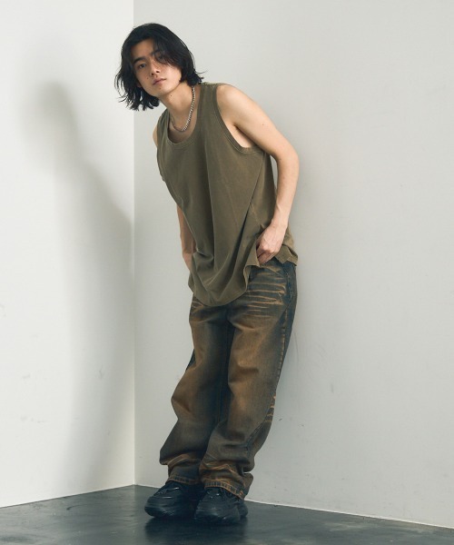 Shoowtime(ショウタイム)の「Pigment dyed oversized tank top / ピグメントダイオーバーサイズタンクトップ(タンクトップ・メンズ・ブラウン系/グレー系/ライトグレー系/ライトグリーン系・X-LARGE/MEDIUM/LARGE)」の20枚目の写真