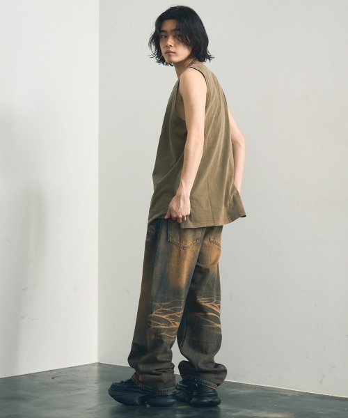 Shoowtime(ショウタイム)の「Pigment dyed oversized tank top / ピグメントダイオーバーサイズタンクトップ(タンクトップ・メンズ・ブラウン系/グレー系/ライトグレー系/ライトグリーン系・X-LARGE/MEDIUM/LARGE)」の19枚目の写真
