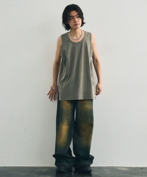Shoowtime(ショウタイム)の「Pigment dyed oversized tank top / ピグメントダイオーバーサイズタンクトップ(タンクトップ・メンズ・ブラウン系/グレー系/ライトグレー系/ライトグリーン系・X-LARGE/MEDIUM/LARGE)」の8枚目の写真