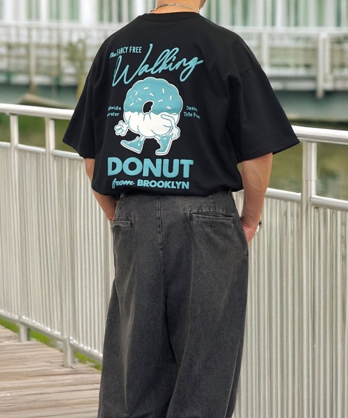Burner（バーナー）の「【GROOVY STORE】WALKING DONUT ワイド半袖Tシャツ（Tシャツ/カットソー・メンズ・ミント/グリーン/ホワイト系その他3/ブラック/サックスブルー/ブラック系その他2/杢グレー/ブラウン系その他2/ホワイト系その他2/ブラック系その他3/ブラウン/ホワイト・M/L/LL）」の5枚目の写真