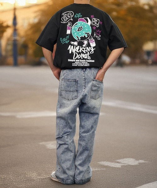 Burner（バーナー）の「【GROOVY STORE】WALKING DONUT ワイド半袖Tシャツ（Tシャツ/カットソー・メンズ・ミント/グリーン/ホワイト系その他3/ブラック/サックスブルー/ブラック系その他2/杢グレー/ブラウン系その他2/ホワイト系その他2/ブラック系その他3/ブラウン/ホワイト・M/L/LL）」の19枚目の写真