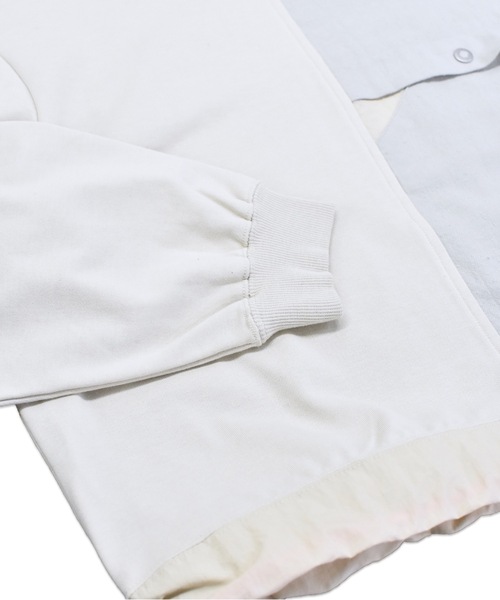 sneeuw(スニュウ)の「エンベローププルオーバー(Tシャツ/カットソー・レディース・ブラック/ベージュ・1/3)」の12枚目の写真