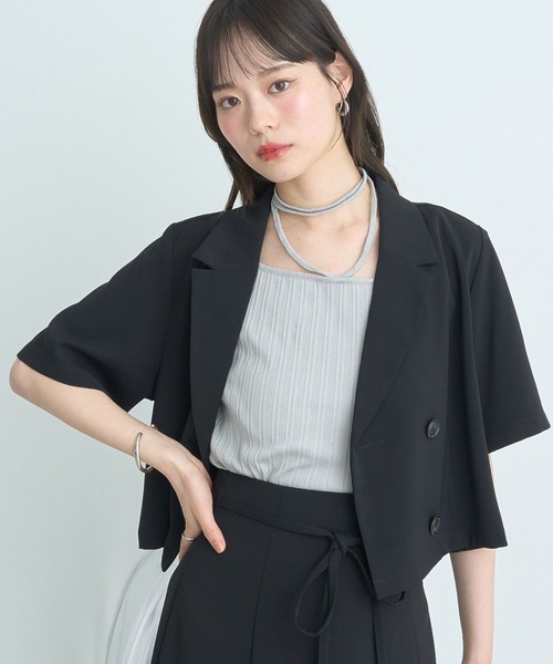 earth music&ecology(アースミュージックアンドエコロジー)の「ショートテーラードジャケット(テーラードジャケット・レディース・アイボリー/サックスブルー/ブラック・FREE)」の2枚目の写真