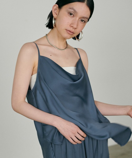 【新品タグ付き】ドレープサテンキャミソール CLANE - ドレープサテンキャミソール - DRAPE SATIN CAMISOLE