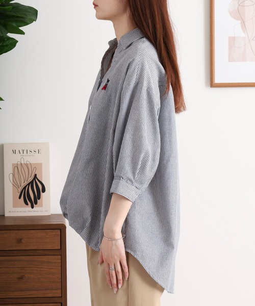 Quelle Chance（ケルシャンス）の「キャットリボン刺繍タックシャツ（シャツ/ブラウス・レディース・ネイビー/オフホワイト/ストライプ/ブルー系その他・M/L）」の11枚目の写真