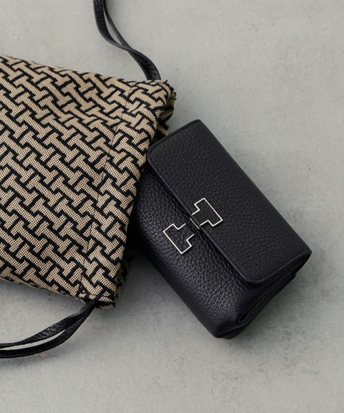 未使用✨イアクッチ レザー　折り財布 アバ ウォレット ブラック　レディース IACUCCI（イアクッチ）の「アバ ウォレット CERVO（財布）」 - WEAR