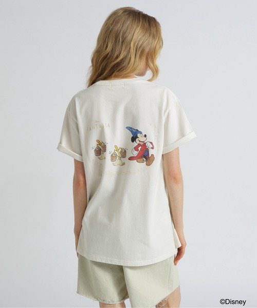 Disney（ディズニー）の「《Disney Collection》FANTASIA / MICKEY MOUSE / BROOM T-SHIRT / AVIREXWOMAN（Tシャツ/カットソー・レディース・チャコール/オフホワイト・FREE）」の6枚目の写真