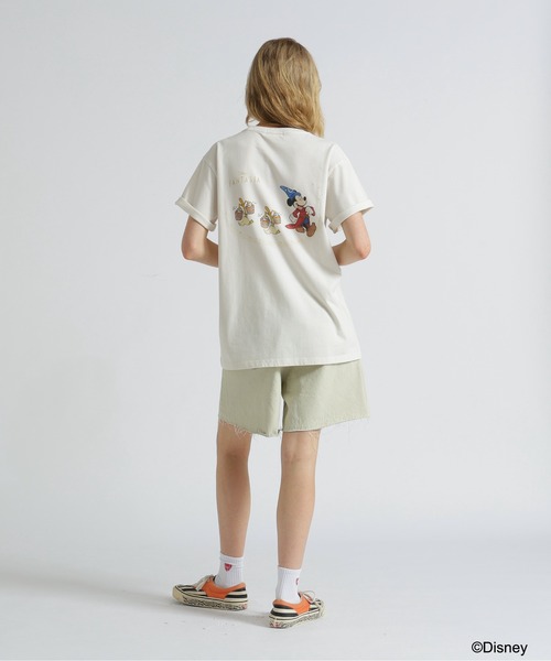 Disney（ディズニー）の「《Disney Collection》FANTASIA / MICKEY MOUSE / BROOM T-SHIRT / AVIREXWOMAN（Tシャツ/カットソー・レディース・チャコール/オフホワイト・FREE）」の8枚目の写真