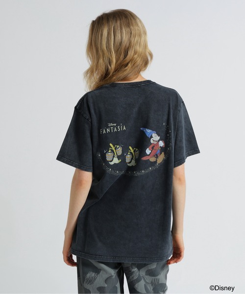 Disney（ディズニー）の「《Disney Collection》FANTASIA / MICKEY MOUSE / BROOM T-SHIRT / AVIREXWOMAN（Tシャツ/カットソー・レディース・チャコール/オフホワイト・FREE）」の15枚目の写真