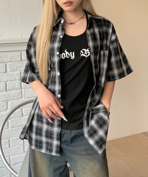 lilful(リルフル)の「Y2Kチェック柄ビッグシャツ ユニセックス(シャツ/ブラウス・レディース・ホワイト/ブラウン/ブラック・L/M)」の6枚目の写真