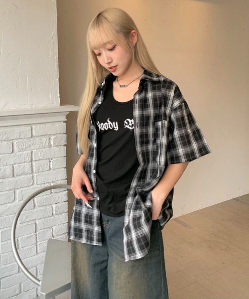 lilful(リルフル)の「Y2Kチェック柄ビッグシャツ ユニセックス(シャツ/ブラウス・レディース・ホワイト/ブラウン/ブラック・L/M)」の5枚目の写真