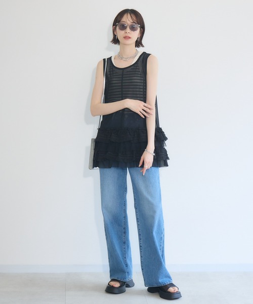 TRANOI . フリルヘムメッシュタンクトップ（タンクトップ