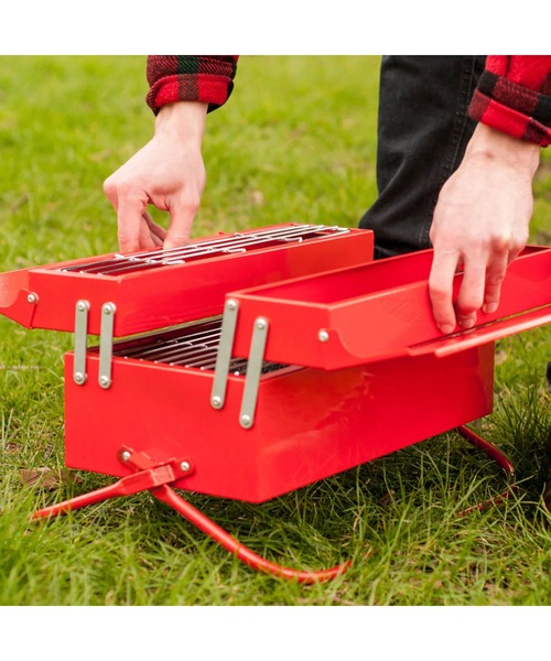 entre square（アントレスクエアー）の「SUCK UK/BBQツールボックス レッド バーベキューコンロ（アウトドアグッズ・レディース・レッド・ONE SIZE）」の4枚目の写真