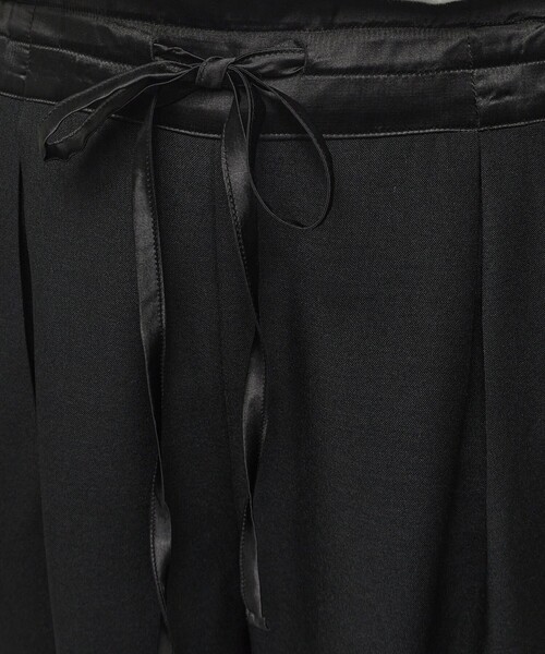 Firsthand(ファーストハンド)の「Firsthand/ファーストハンド 機能性素材 リネンライク バイカラー イージーパンツ / ウォッシャブル / 接触冷感(その他パンツ・レディース・ベージュ/ブラック/ブルーグリーン・MEDIUM/SMALL)」の9枚目の写真