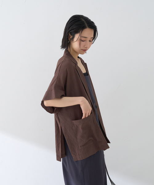 Rouge vif Anna（ルージュヴィフアンナ）の「強撚半袖シアーフォルムハーフスリーブジャケット（テーラードジャケット・レディース・ブラック/ブラウン・フリー）」の22枚目の写真