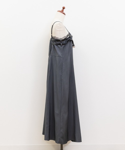 CLETTE(クレット)の「ベルトデザインスリットキャミワンピース(ワンピース・レディース・チャコールグレー/ライトベージュ/ブラック・LL/3L/4L)」の15枚目の写真