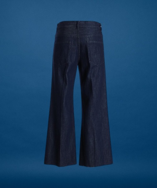 unrelaxing（アンリラクシング）の「ブーツカットセンタープレスデニムパンツ（デニムパンツ・メンズ・インディゴブルー・マルチサイズ）」の3枚目の写真