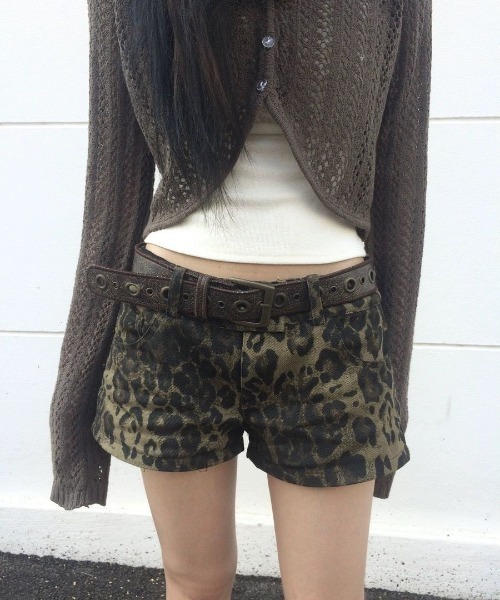almo(アルモ)の「【LAMPOON】レオパード柄ホットパンツ(その他パンツ・レディース・ベージュ・SMALL/MEDIUM/LARGE)」の6枚目の写真