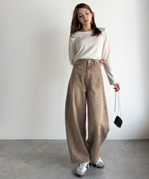 classicalelf（クラシカルエルフ）の「こなれ感抜群の1本。ゆったりシルエットカーブデニムエッグパンツ（デニムパンツ・レディース・ワンウォッシュ/ブルー/ブラウン/ブラック・X-LARGE/SMALL/MEDIUM/LARGE）」の12枚目の写真