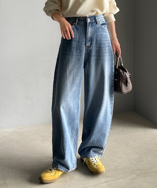 classicalelf（クラシカルエルフ）の「こなれ感抜群の1本。ゆったりシルエットカーブデニムエッグパンツ（デニムパンツ・レディース・ワンウォッシュ/ブルー/ブラウン/ブラック・X-LARGE/SMALL/MEDIUM/LARGE）」の13枚目の写真