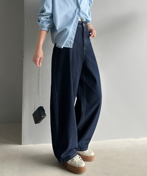 classicalelf（クラシカルエルフ）の「こなれ感抜群の1本。ゆったりシルエットカーブデニムエッグパンツ（デニムパンツ・レディース・ワンウォッシュ/ブルー/ブラウン/ブラック・X-LARGE/SMALL/MEDIUM/LARGE）」の17枚目の写真