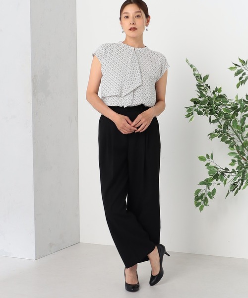 GALLORIA(ギャローリア)の「接触冷感 アシメラッフルブラウス(シャツ/ブラウス・レディース・ネイビー/ホワイト/ライトグレー・S/M/L/LL)」の11枚目の写真