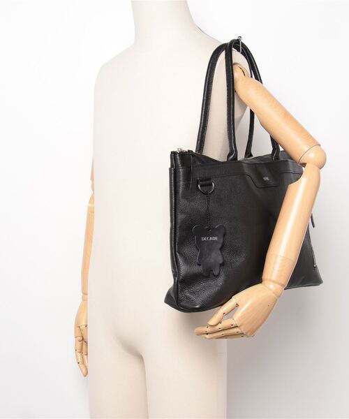 DECADE(ディケイド)の「ウォータープルーフレザービジトートバッグ (DCD-01511)/ Water Proof Cow Lether Tote Bag(トートバッグ・メンズ・ブラック/ブラック系その他・フリー)」の4枚目の写真