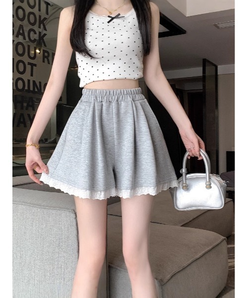 Ritzy(リッツィー)の「レース加工 ショートパンツ(その他パンツ・レディース・グレー/ブラック・M/L)」の11枚目の写真