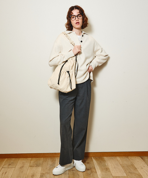 soeur(スール)の「●SOEUR/フリルハンドルショルダーバッグ/2WAY/A4サイズ対応/推し活にも使える(ショルダーバッグ・レディース・ブラック/クリーム/グレー・フリー)」の15枚目の写真