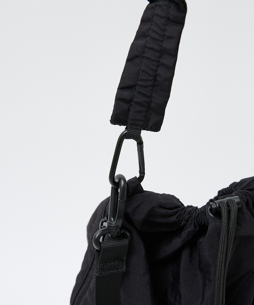 soeur(スール)の「●SOEUR/フリルハンドルショルダーバッグ/2WAY/A4サイズ対応/推し活にも使える(ショルダーバッグ・レディース・ブラック/クリーム/グレー・フリー)」の20枚目の写真