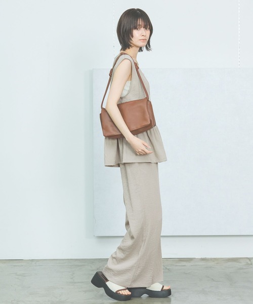 LAKOLE（ラコレ）の「ノット1ハンドル横長ショルダーバッグ / 496898（ショルダーバッグ・レディース・ブラウン/オフホワイト/ブラック・FREE）」の20枚目の写真