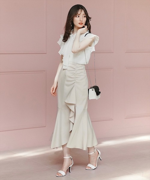 SWINGLE（スウィングル）の「シャーリングフリルマーメイドスカート（スカート・レディース・ネイビー/ベージュ/ミント・SMALL/MEDIUM）」の2枚目の写真