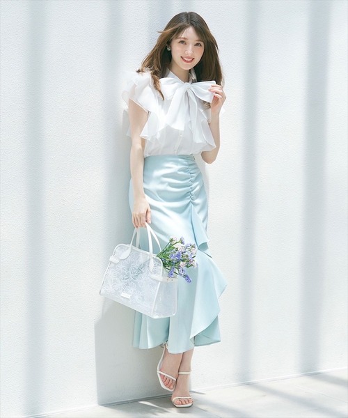 SWINGLE（スウィングル）の「シャーリングフリルマーメイドスカート（スカート・レディース・ネイビー/ベージュ/ミント・SMALL/MEDIUM）」の3枚目の写真