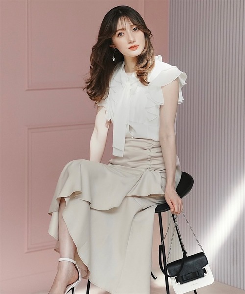 SWINGLE（スウィングル）の「シャーリングフリルマーメイドスカート（スカート・レディース・ネイビー/ベージュ/ミント・SMALL/MEDIUM）」の6枚目の写真