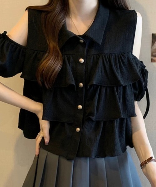 肩見せレイヤードデザインオフショルダー×フリルの甘辛ミックス