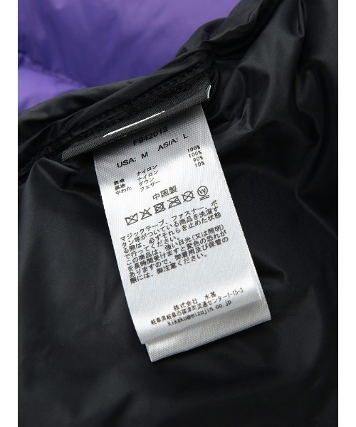 FIRST DOWN(ファーストダウン)の「パッカブル フルジップ ダウンベスト FDUSA LIGHT BUBBLE DOWN VEST F942012(ダウンベスト・メンズ・パープル/ブラック・LL/L/M)」の16枚目の写真