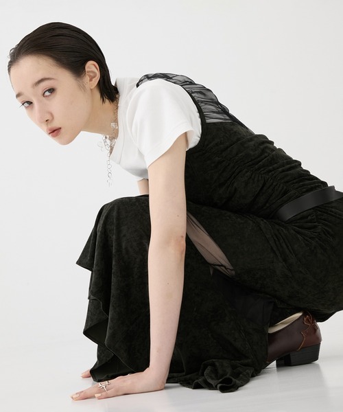 FETICO（フェティコ）の「【FETICO/フェティコ】《STUDIOUS別注》VELOUR SHEER CUT HEM DRESS/ベロアシアーカットヘムドレス/ワンピース（ドレス・レディース・ブラック/ブラウン・1/2）」の21枚目の写真