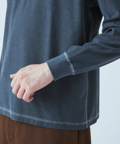 JOURNAL STANDARD(ジャーナルスタンダード)の「OE バック ピグメント ヘンリー ネック ロンT(Tシャツ/カットソー・メンズ・ブラック系その他/サックスブルー/ホワイト/パープル・MEDIUM/LARGE)」の5枚目の写真