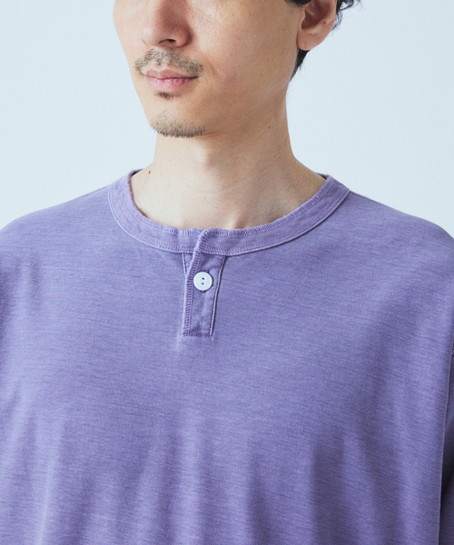JOURNAL STANDARD(ジャーナルスタンダード)の「OE バック ピグメント ヘンリー ネック ロンT(Tシャツ/カットソー・メンズ・ブラック系その他/サックスブルー/ホワイト/パープル・MEDIUM/LARGE)」の22枚目の写真