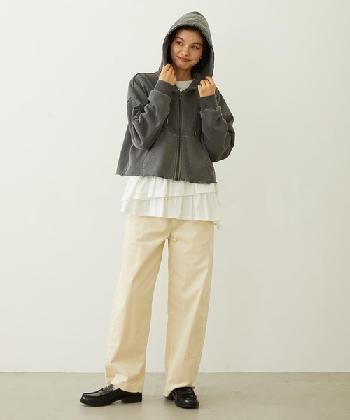 MILKFED.(ミルクフェド)の「HEART MOTIF FADED CROPPED ZIP UP HOODIE(パーカー・レディース・ブラック/ブラウン/ネイビー・ONE SIZE)」の10枚目の写真