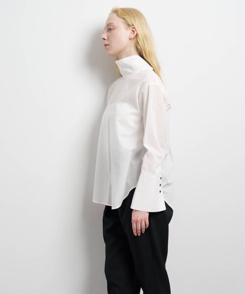 LANVIN en Bleu（ランバンオンブルー）の「スタンドカラープルオーバーブラウス（シャツ/ブラウス・レディース・ネイビー/ブルー/オフホワイト・38）」の7枚目の写真