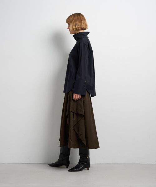 LANVIN en Bleu（ランバンオンブルー）の「スタンドカラープルオーバーブラウス（シャツ/ブラウス・レディース・ネイビー/ブルー/オフホワイト・38）」の14枚目の写真