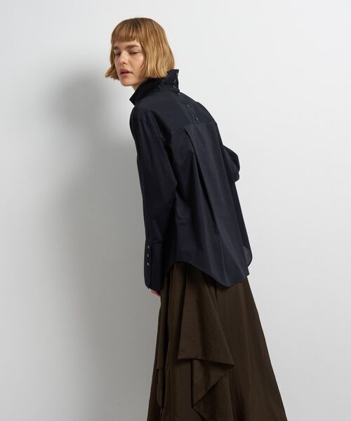 LANVIN en Bleu（ランバンオンブルー）の「スタンドカラープルオーバーブラウス（シャツ/ブラウス・レディース・ネイビー/ブルー/オフホワイト・38）」の17枚目の写真